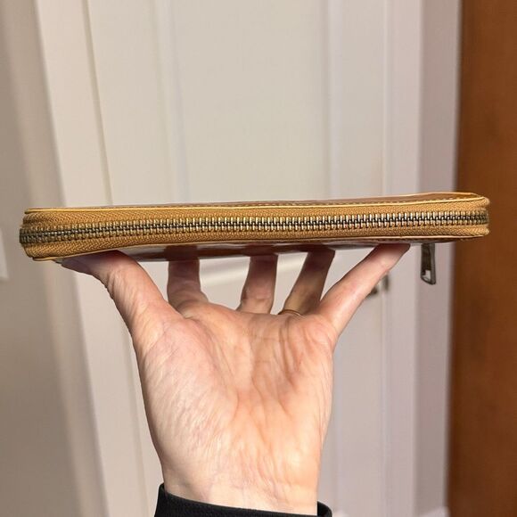 COACH 1941 WATER-BUFFALO LEATHER ACCORDIAN ZIP WALLET CLUTCH 2015 RUNWAY RARE! - Picture 13 of 17